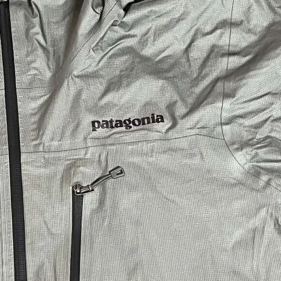 Patagonia Torrentshell H2No Rain JacketMen’s Medium Waterproof Hooded – Gray
